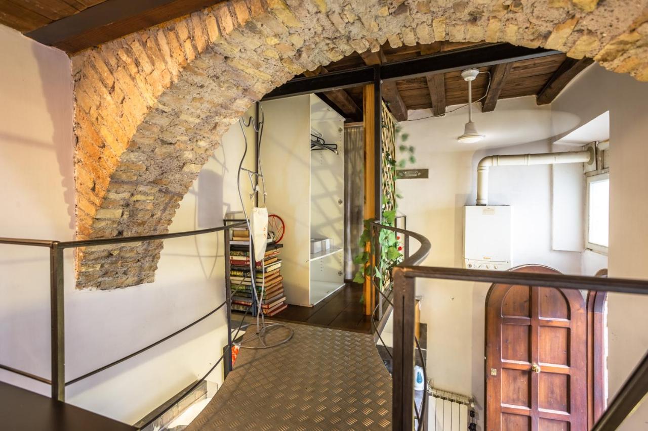 The Magic Hole Apartment Rome Bagian luar foto