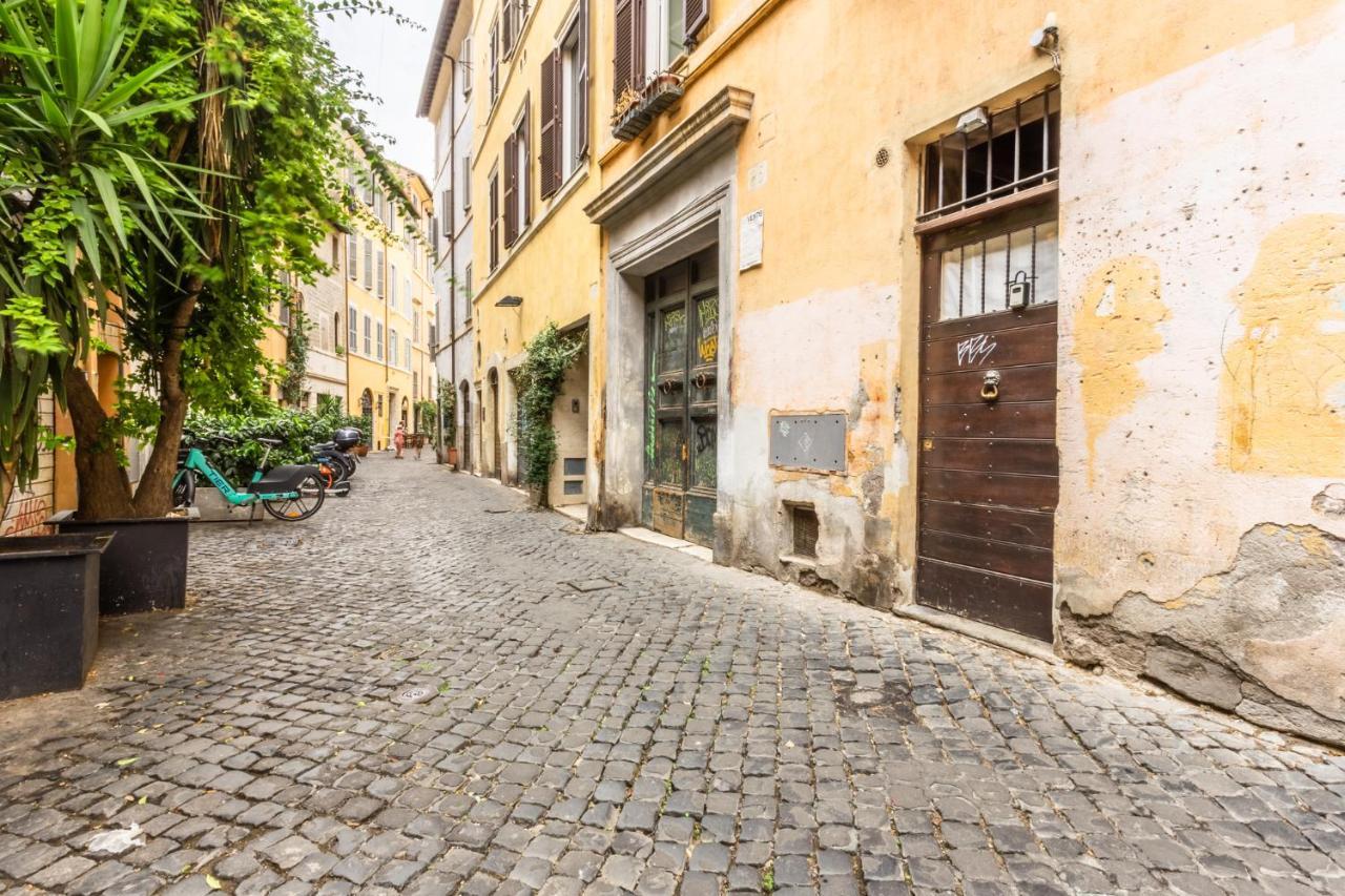 The Magic Hole Apartment Rome Bagian luar foto