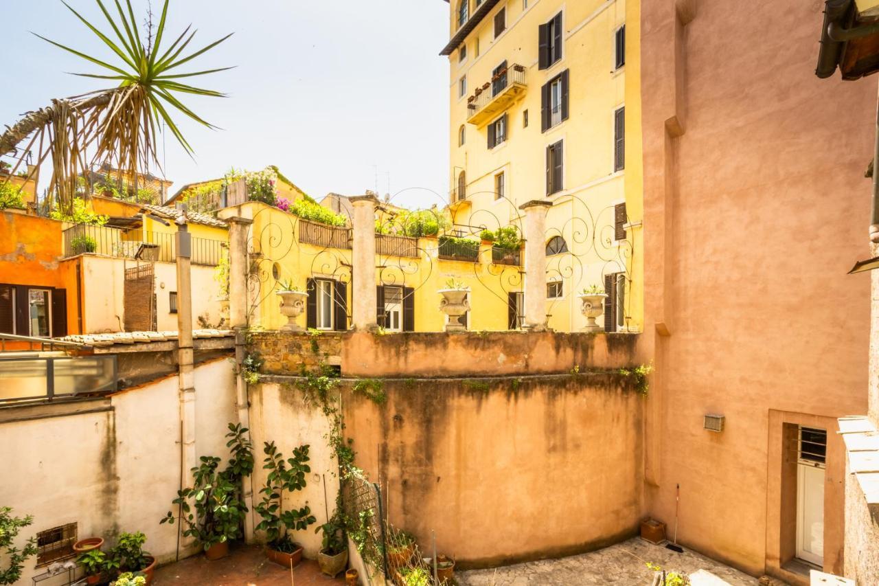 The Magic Hole Apartment Rome Bagian luar foto